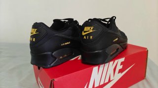 Nike Air Max 90