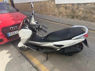 Yamaha NMAX 125 blanca  2016