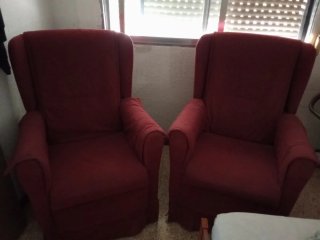 2 butacas rojas de tela