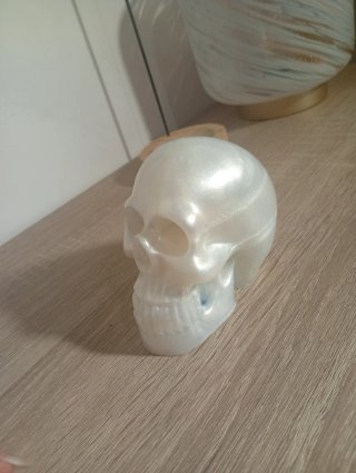 Calavera de Resina Blanco Perlado