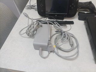 Nintendo Wii U Negra Completa