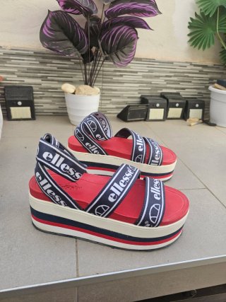 Sandalias Ellesse Plataforma Rojas