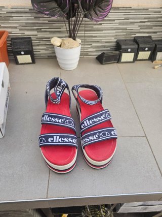 Sandalias Ellesse Plataforma Rojas