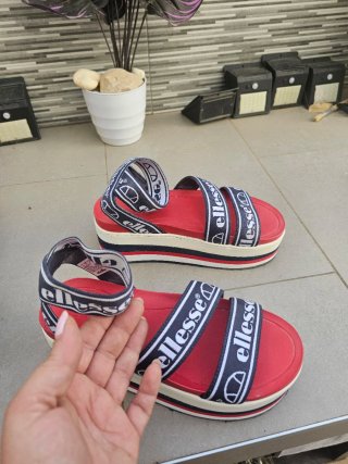 Sandalias Ellesse Plataforma Rojas