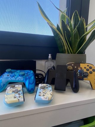 Nintendo Switch Azul y Rojo , accesorios y jue