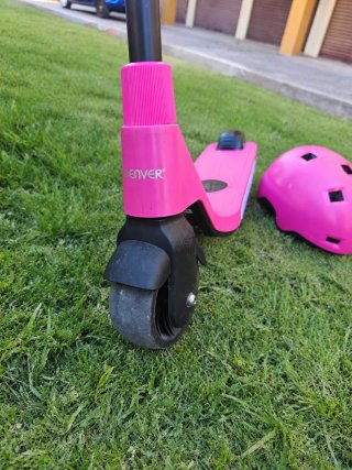 Patinete Denver rosa + Casco infantil