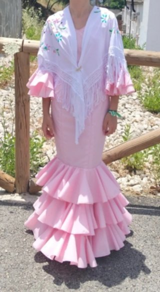 Traje de flamenca rosa talla 34