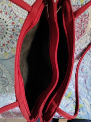 Bolso de hombro granate