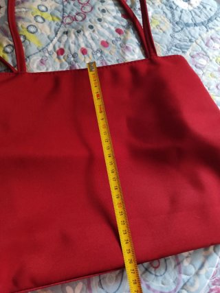 Bolso de hombro granate