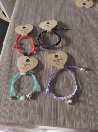 Pulseras Hechas a Mano