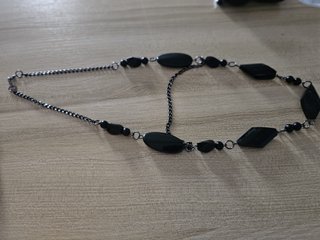 Lote 3 collares bisutería negro y gris