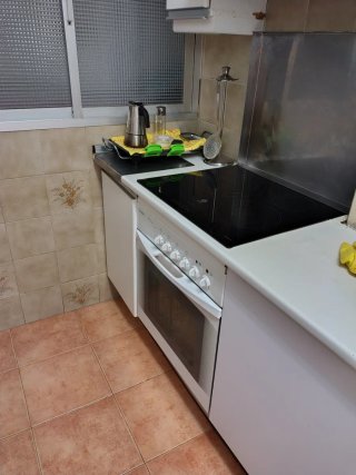 Muebles de Cocina Blanco. Se regalan sólo los mueb