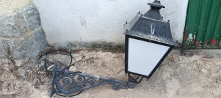 2 Faroles rústicos de forja para exterior.
