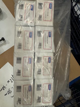 Sensor Vibraciones con su conector SKF