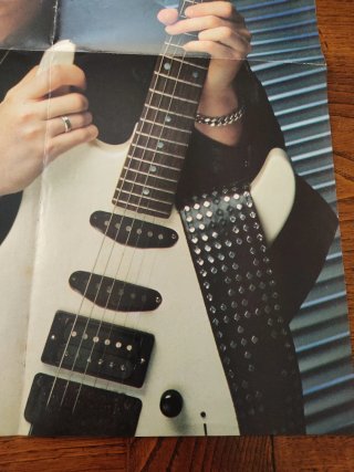 Póster John Norum (Europe) y L.L Cool J.