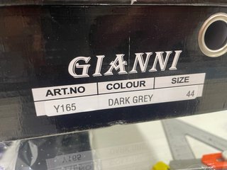 Scarpe uomo Gianni Tg 44 grigie