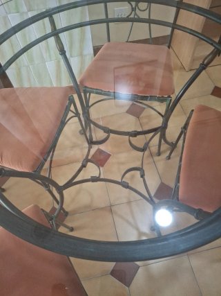 Mesa de cristal terraza o interior y 4 sillas