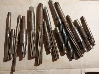 Herramientas de torno y brocas
