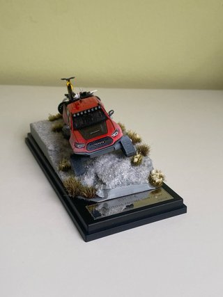 Coche a escala 1/64