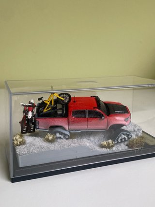 Coche a escala 1/64