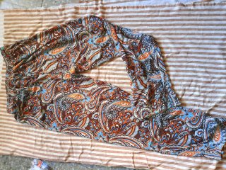 Pantalón estampado veraniego