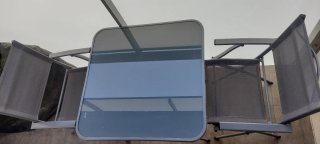 Mesa y 2 sillas terraza cristal