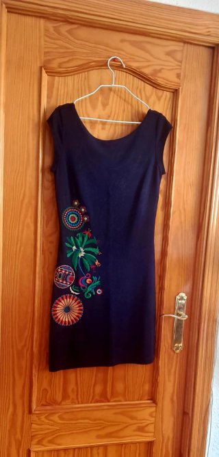 Vestido bordados Desigual talla S