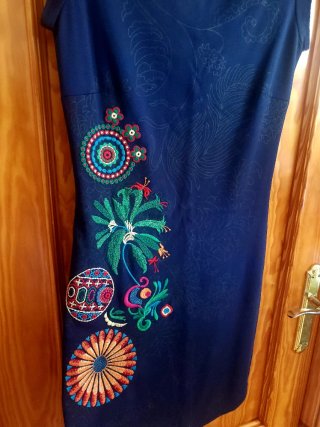 Vestido bordados Desigual talla S