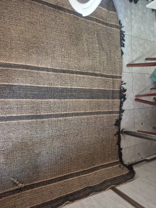 Alfombra grande rayas marrón y negro 3/2 aproximas