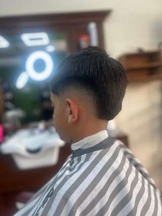 Busco trabajo como barbero