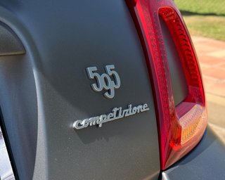 Abarth 500 1.4 16v T-Jet 695 132kW 70 Anivers. E6D
