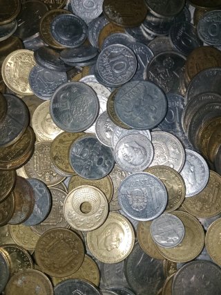 Monedas Pesetas - precio por moneda 1 Euro.