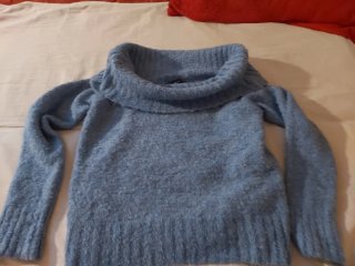 Jersey punto cuello vuelto Mango azul.