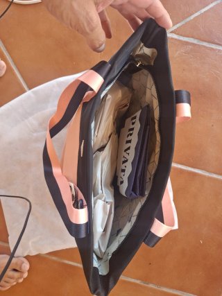 Bolso Privata Negro y Rosa Nuevo