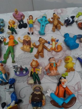 Lote de figuras PVC variadas
