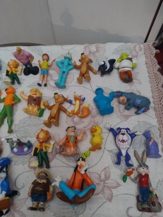 Lote de figuras PVC variadas