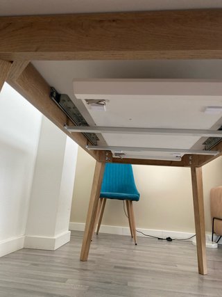 Mesa comedor extensible blanca y madera