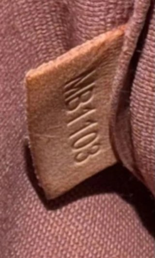 Borsa Louis Vuitton Alma BB in charol arancione