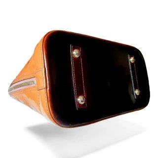 Borsa Louis Vuitton Alma BB in charol arancione