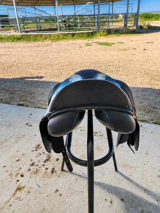 Silla Montar Thorowgood T4 18