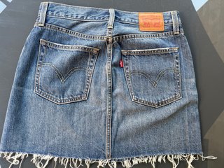 Falda vaquera Levi's azul