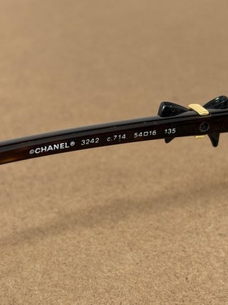 Gafas de vista Chanel negras y marrones