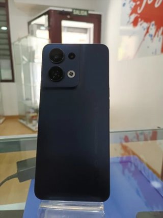 OPPO Reno8 Negro 5G 256GB