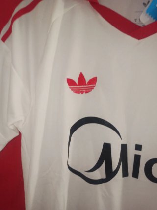 Camiseta sevillista Nueva con etiqueta, talla M