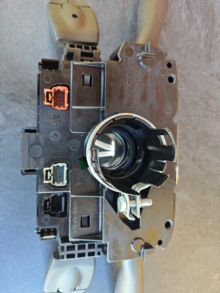 COM2005 Peugeot 307 96640445XT Mando Luces