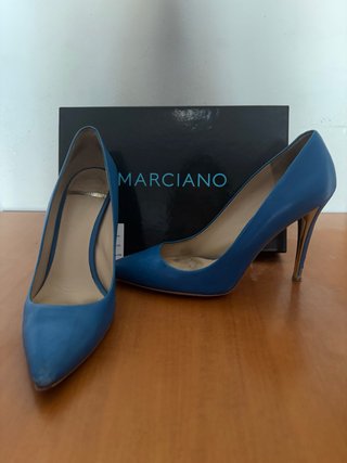 Tacones Marciano by Guess azules