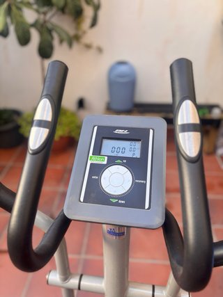 Bicicleta Elíptica BH CROSSTRAINER ATHLON