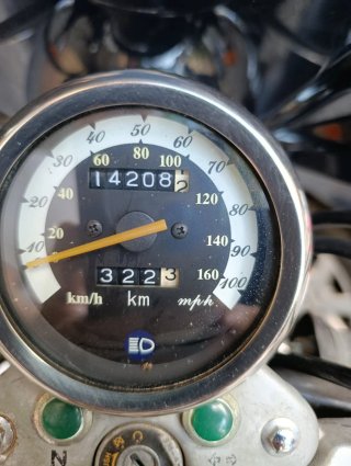 Moto Custom Faztek 125cc Negra y Plata