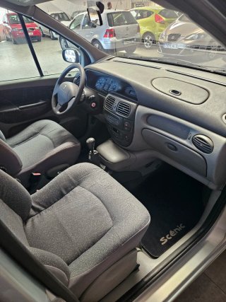 Renault megane Scenic 1.9dci 105cv,114.000k,1 dueñ