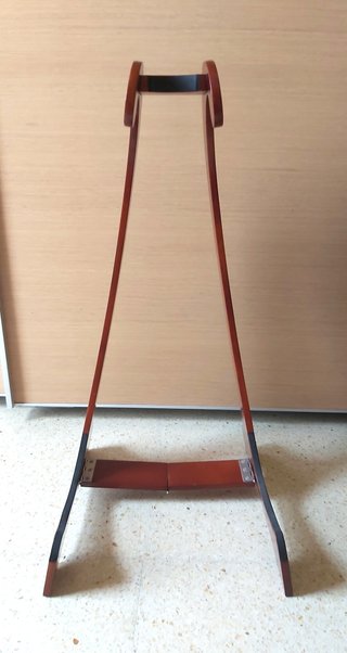 Soporte de pie madera para guitarra